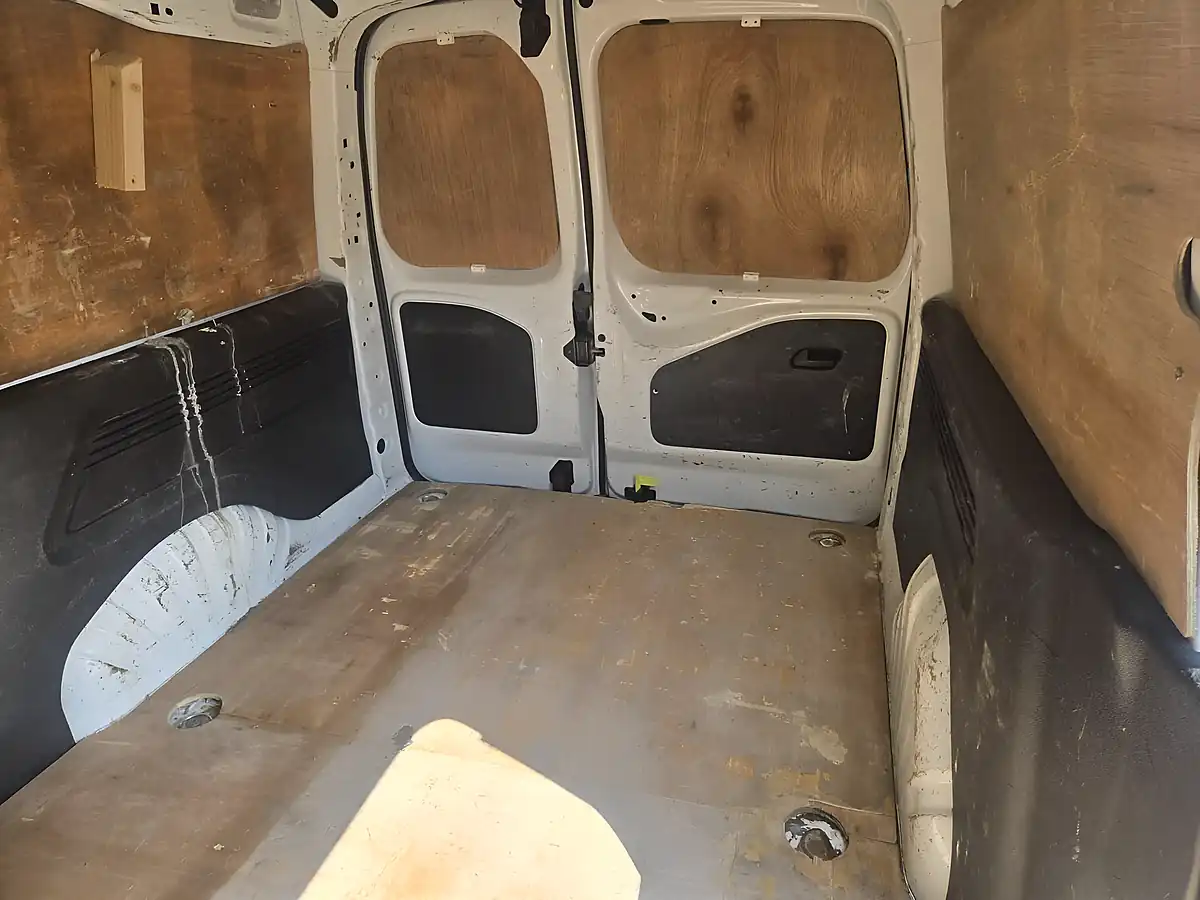 Used 2021 Vauxhall Combo Dynamic White - Interior and Exterior details 7