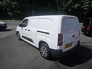 Used 2021 Vauxhall Combo Dynamic White - Interior and Exterior details 8