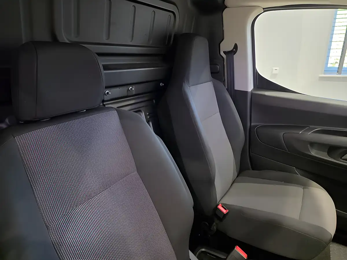 Used 2021 Vauxhall Combo Dynamic White - Interior and Exterior details 10