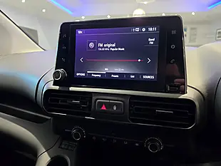 Used 2021 Vauxhall Combo Dynamic White - Interior and Exterior details 11