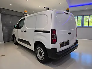 Used 2021 Vauxhall Combo Dynamic White - Interior and Exterior details 6