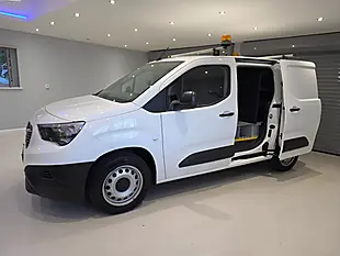 Used 2021 Vauxhall Combo Dynamic White - Interior and Exterior details 7