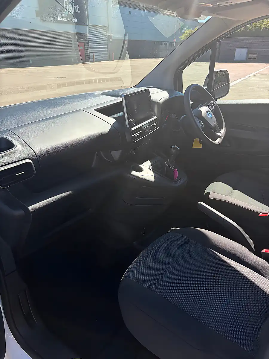 Used 2021 Vauxhall Combo Dynamic White - Interior and Exterior details 10