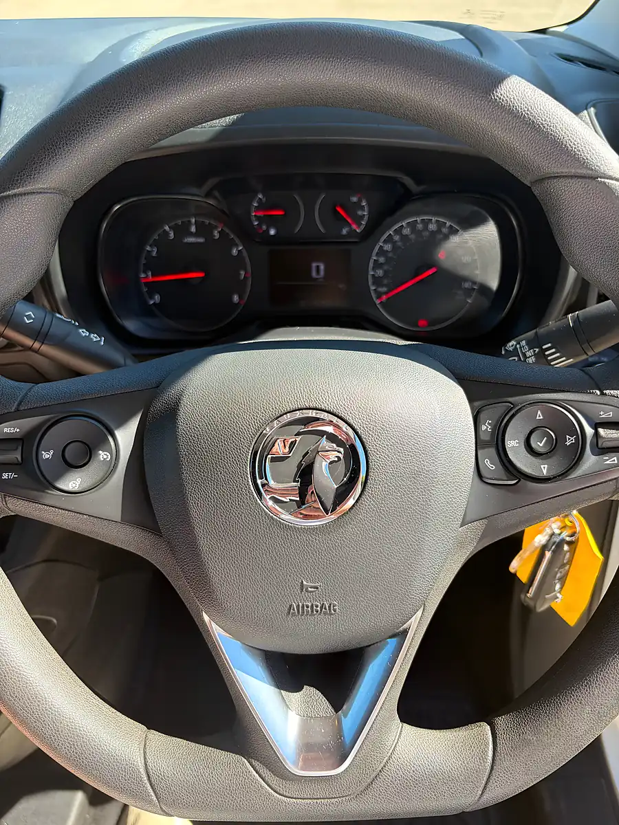 Used 2021 Vauxhall Combo Dynamic White - Interior and Exterior details 12