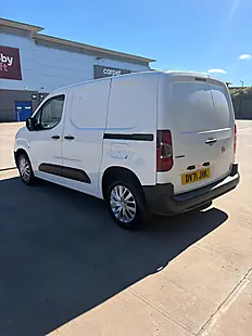 Used 2021 Vauxhall Combo Dynamic White - Interior and Exterior details 3