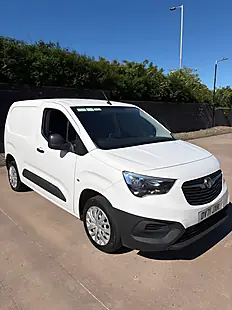 Used 2021 Vauxhall Combo Dynamic White - Interior and Exterior details 7