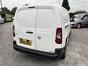 Used 2021 Vauxhall Combo Dynamic White - Interior and Exterior details 11