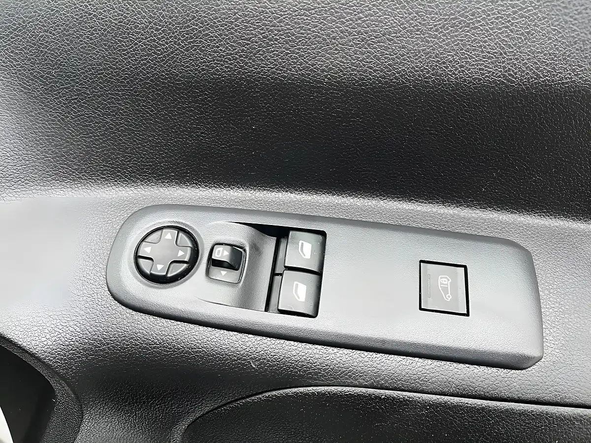 Used 2021 Vauxhall Combo Dynamic White - Interior and Exterior details 16