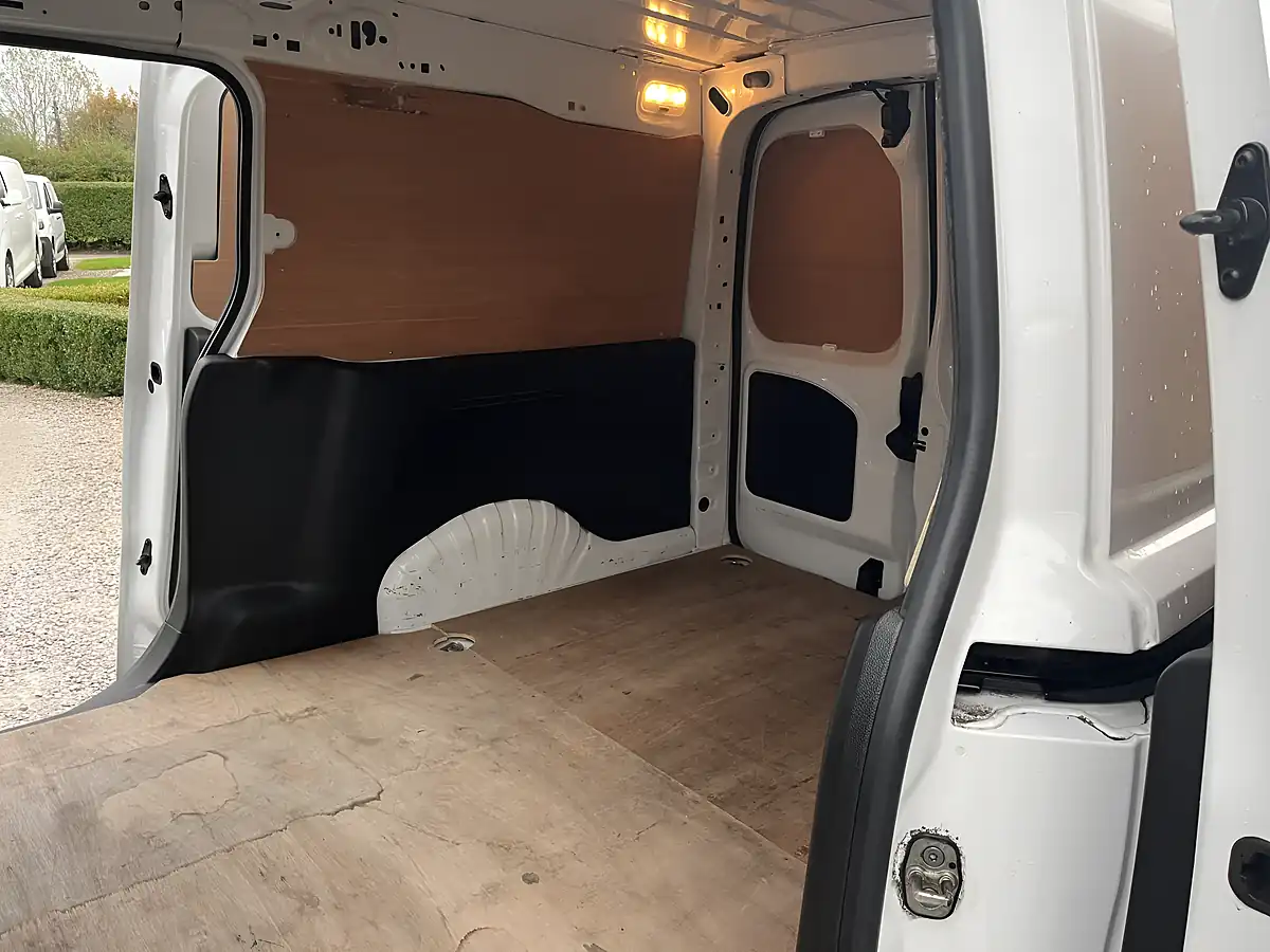 Used 2021 Vauxhall Combo Dynamic White - Interior and Exterior details 19