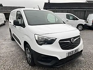 Used 2021 Vauxhall Combo Dynamic White - Interior and Exterior details 3