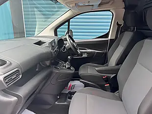 Used 2021 Vauxhall Combo Dynamic White - Interior and Exterior details 11