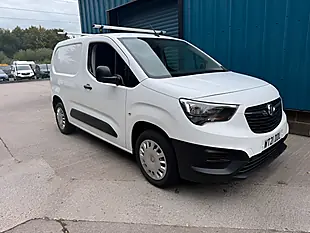 Used 2021 Vauxhall Combo Dynamic White - Interior and Exterior details 4