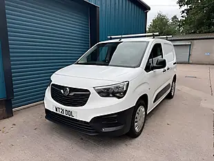 Used 2021 Vauxhall Combo Dynamic White - Interior and Exterior details 6