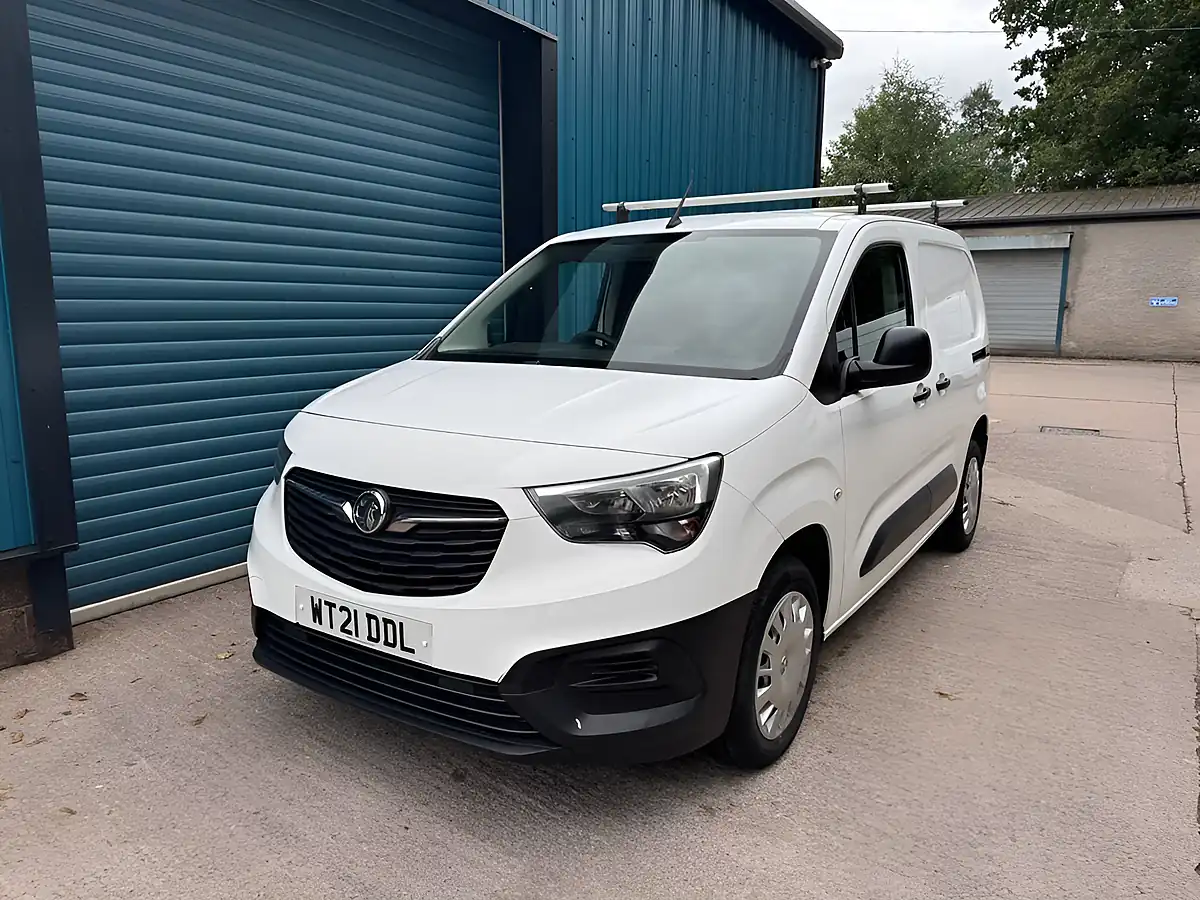 Used 2021 Vauxhall Combo Dynamic White - Interior and Exterior details 6
