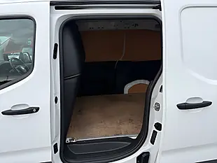 Used 2021 Vauxhall Combo Dynamic White - Interior and Exterior details 12