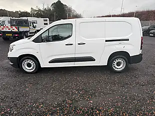Used 2021 Vauxhall Combo Dynamic White - Interior and Exterior details 4