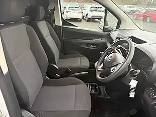 Used 2021 Vauxhall Combo Dynamic White - Interior and Exterior details 9