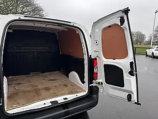 Used 2021 Vauxhall Combo Dynamic White - Interior and Exterior details 11