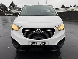 Used 2021 Vauxhall Combo Dynamic White - Interior and Exterior details 2