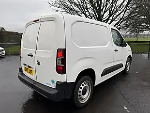 Used 2021 Vauxhall Combo Dynamic White - Interior and Exterior details 7