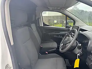 Used 2021 Vauxhall Combo Dynamic White - Interior and Exterior details 17