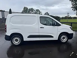 Used 2021 Vauxhall Combo Dynamic White - Interior and Exterior details 8