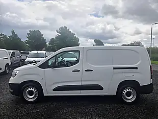 Used 2021 Vauxhall Combo Edition L2 H1 White - Interior and Exterior details 11