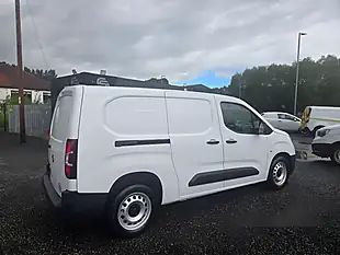 Used 2021 Vauxhall Combo Edition L2 H1 White - Interior and Exterior details 7