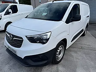 Used 2021 Vauxhall Combo Edition Pure White - Interior and Exterior details 2