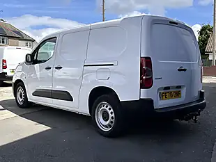 Used 2021 Vauxhall Combo Edition White - Interior and Exterior details 7