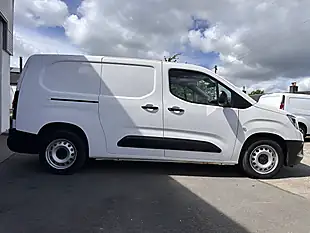 Used 2021 Vauxhall Combo Edition White - Interior and Exterior details 9