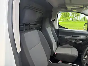 Used 2021 Vauxhall Combo Edition White - Interior and Exterior details 11