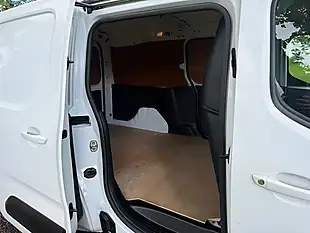 Used 2021 Vauxhall Combo Edition White - Interior and Exterior details 13