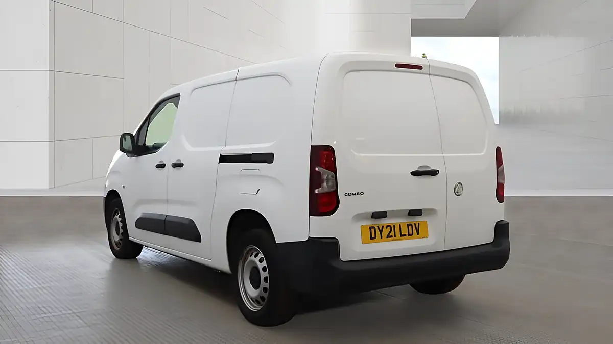 Used 2021 Vauxhall Combo Edition White - Interior and Exterior details 3