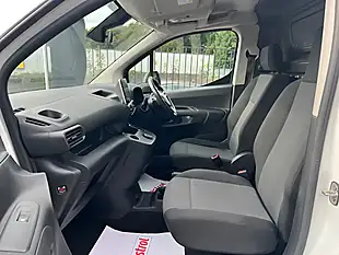 Used 2021 Vauxhall Combo Edition White - Interior and Exterior details 11