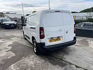 Used 2021 Vauxhall Combo Edition White - Interior and Exterior details 6