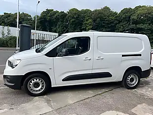 Used 2021 Vauxhall Combo Edition White - Interior and Exterior details 7