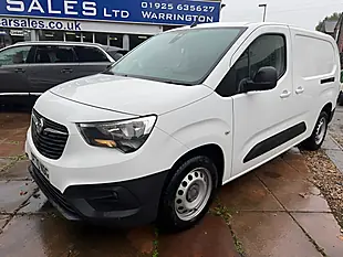 Used 2021 Vauxhall Combo Edition White - Interior and Exterior details 2