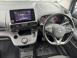 Used 2021 Vauxhall Combo Edition White - Interior and Exterior details 5