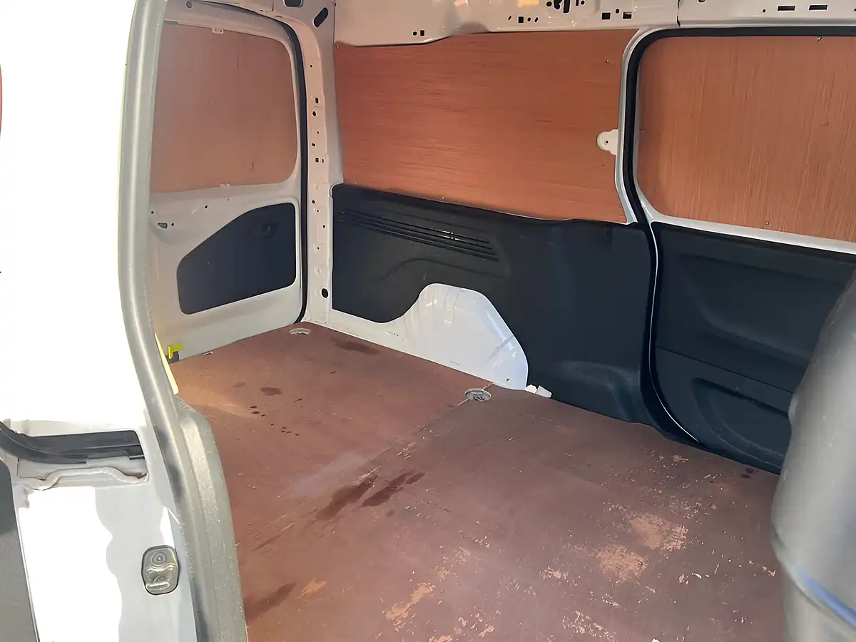 Used 2021 Vauxhall Combo Edition White - Interior and Exterior details 10