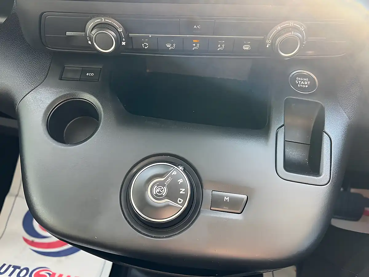 Used 2021 Vauxhall Combo Edition White - Interior and Exterior details 15