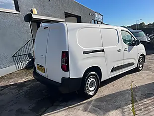 Used 2021 Vauxhall Combo Edition White - Interior and Exterior details 4