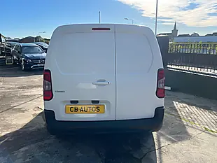 Used 2021 Vauxhall Combo Edition White - Interior and Exterior details 5