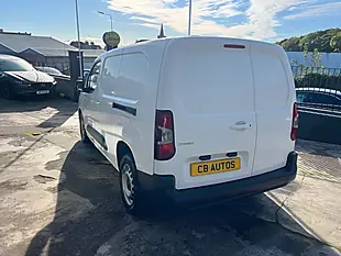 Used 2021 Vauxhall Combo Edition White - Interior and Exterior details 6