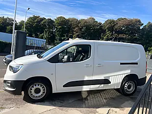 Used 2021 Vauxhall Combo Edition White - Interior and Exterior details 7