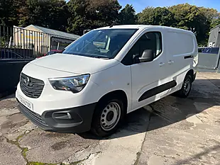 Used 2021 Vauxhall Combo Edition White - Interior and Exterior details 8