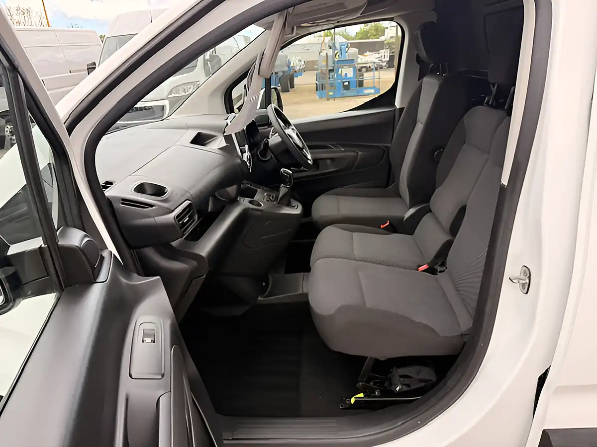 Used 2021 Vauxhall Combo L1 Swb White - Interior and Exterior details 13
