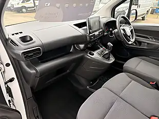 Used 2021 Vauxhall Combo L1 Swb White - Interior and Exterior details 15