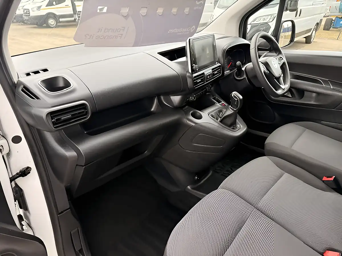 Used 2021 Vauxhall Combo L1 Swb White - Interior and Exterior details 15