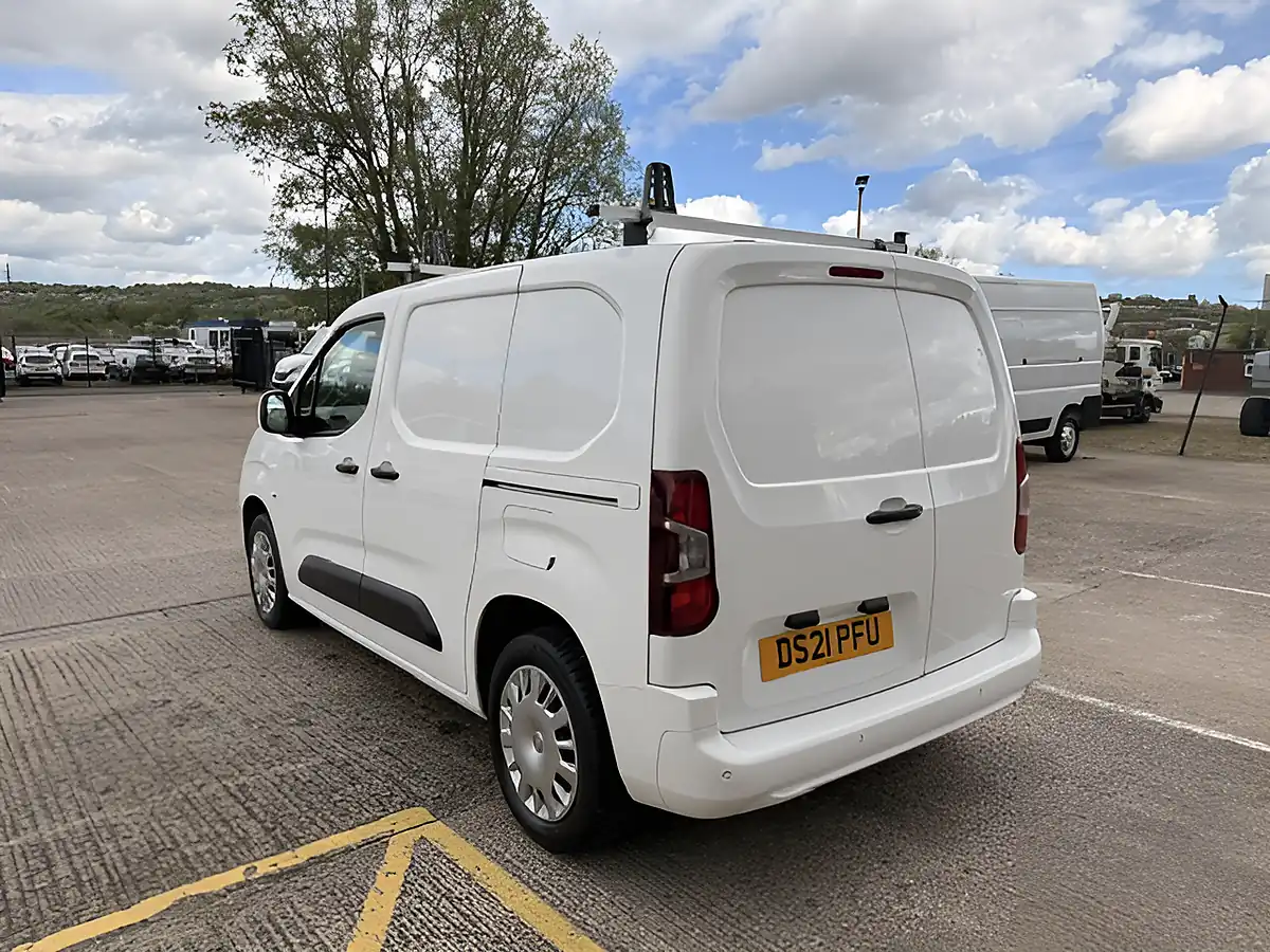 Used 2021 Vauxhall Combo L1 Swb White - Interior and Exterior details 7